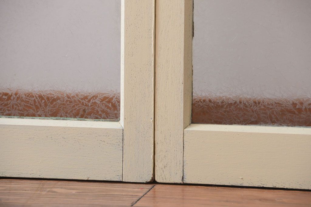 アンティーク　珍しい菱形デザイン!おしゃれな結霜ガラス引き戸2枚セット