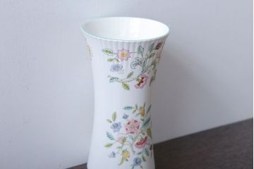 アンティーク雑貨　イギリスMINTON(ミントン)　Haddon Hall(ハドンホール)　花瓶・フラワーベース