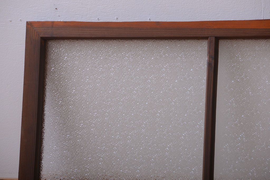 古民具・骨董　ダイヤガラス入り!古い木製の明り取り(明かり取り)(1)