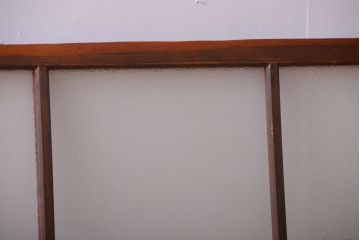 古民具・骨董　ダイヤガラス入り!古い木製の明り取り(明かり取り)(1)