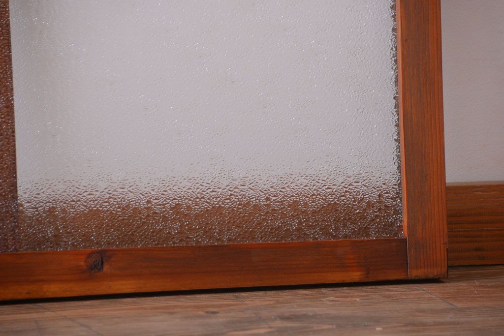 古民具・骨董　ダイヤガラス入り!古い木製の明り取り(明かり取り)(1)