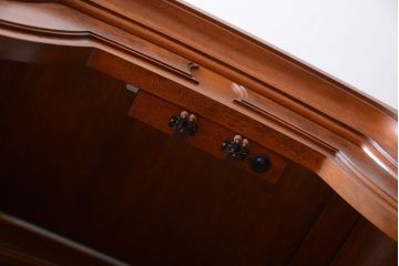 中古　DREXEL HERITAGE(ドレクセルヘリテイジ) キュリオケース(飾り棚、ガラスショーケース)(定価約62万円)