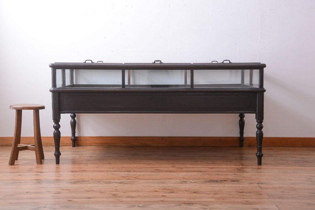 アンティーク家具　和製アンティーク　極めて珍しい!引き出し付きガラス蓋の外れる高級ガラスケース