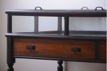 アンティーク家具　和製アンティーク　極めて珍しい!引き出し付きガラス蓋の外れる高級ガラスケース