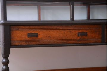 アンティーク家具　和製アンティーク　極めて珍しい!引き出し付きガラス蓋の外れる高級ガラスケース