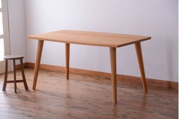 中古　柏木工　ナラ材のダイニングテーブル