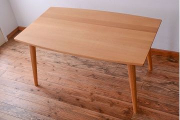中古　柏木工　ナラ材のダイニングテーブル