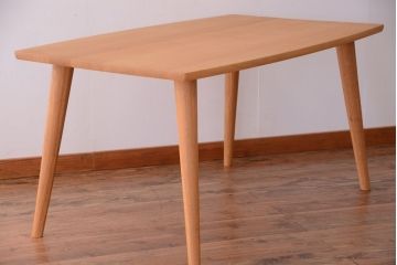 中古　柏木工　ナラ材のダイニングテーブル