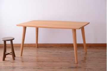 中古　柏木工　ナラ材のダイニングテーブル