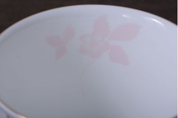 アンティーク雑貨　Wedgwood(ウエッジウッド)・ワイルドストロベリー　カップ&ソーサー2客2種セット
