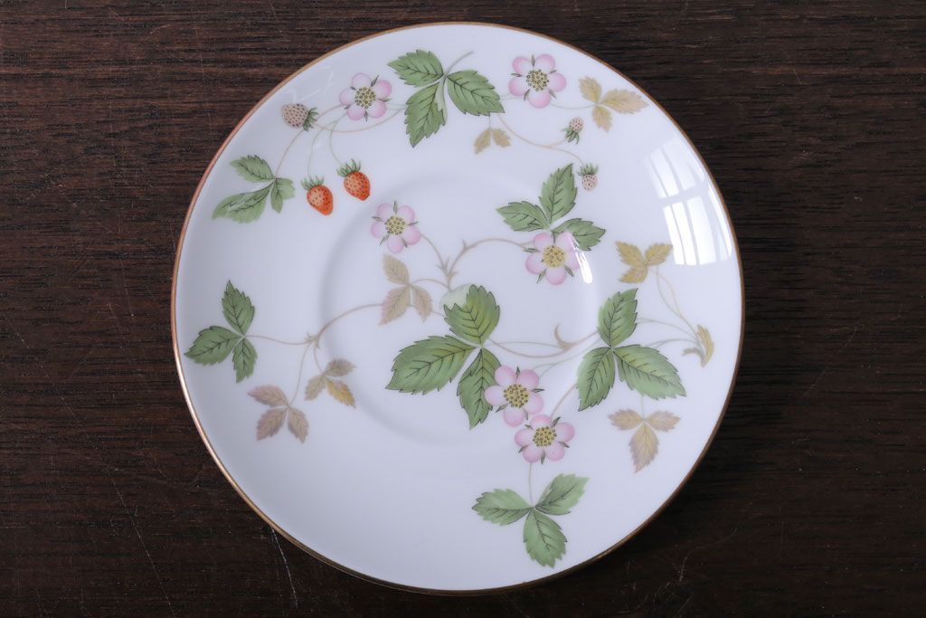 アンティーク雑貨　Wedgwood(ウエッジウッド)・ワイルドストロベリー　カップ&ソーサー2客2種セット