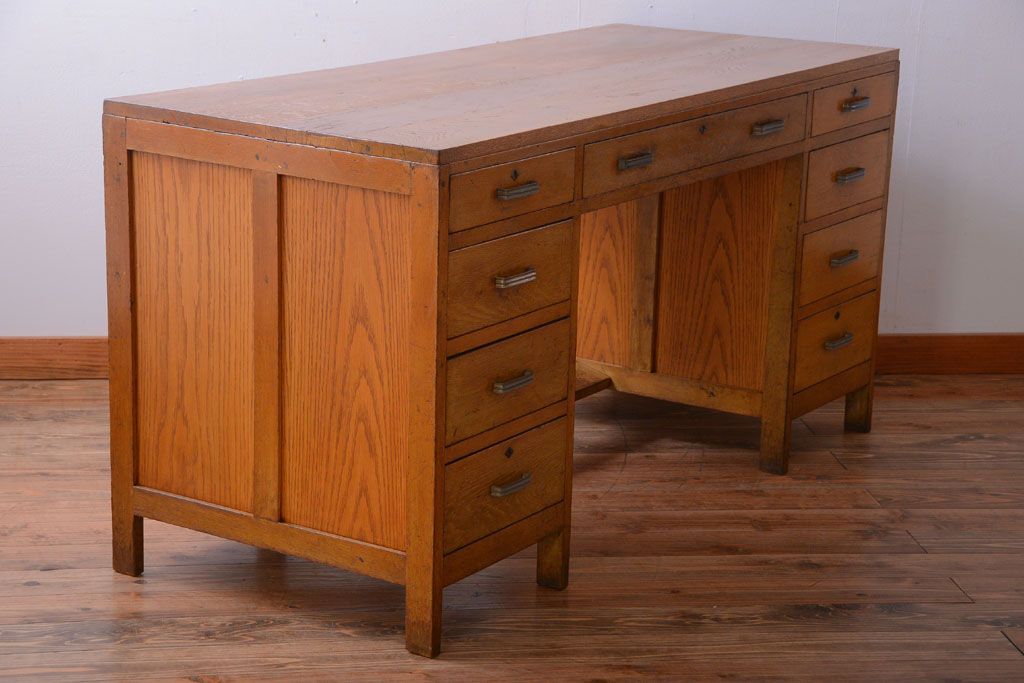 レトロ家具　昭和レトロ　古いナラ材のワイドなアンティーク両袖机