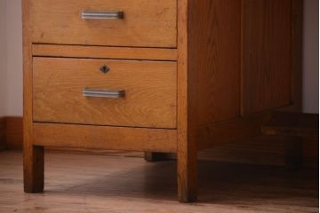 レトロ家具　昭和レトロ　古いナラ材のワイドなアンティーク両袖机