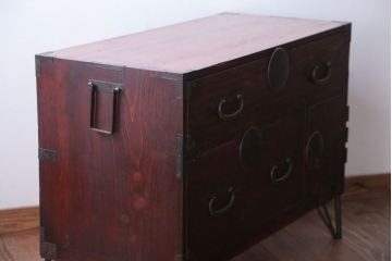 アンティーク家具　アンティーク　鉄脚付き時代箪笥ローボード