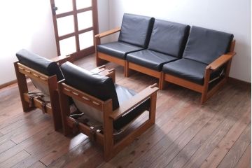 中古　富士ファニチア　3人掛けソファ