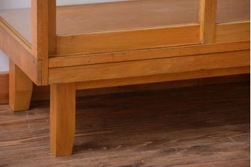 レトロ家具　昭和レトロ　古いナラ材の縦型アンティークガラスケース