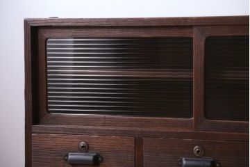 アンティーク家具　和製アンティーク　古い木の質感が味わい深い鉄脚付きローボード