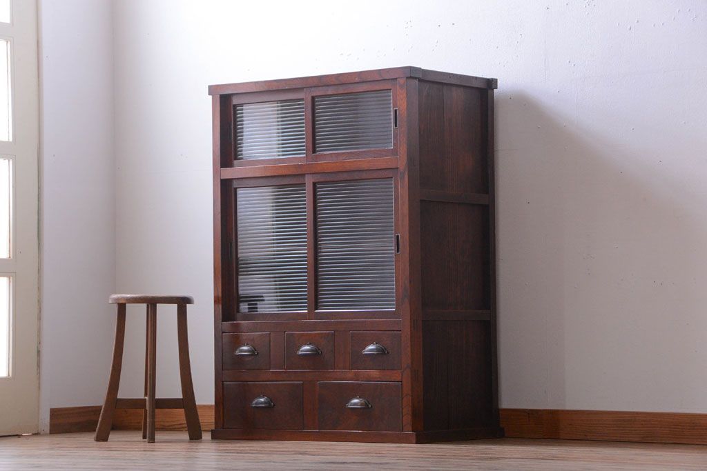 アンティーク家具　古民具・骨董　前面欅材!モールガラス入り引き戸収納棚