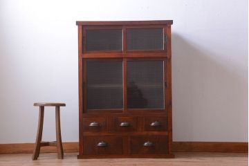 アンティーク家具　古民具・骨董　前面欅材!モールガラス入り引き戸収納棚