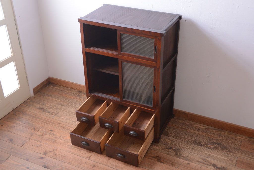 アンティーク家具　古民具・骨董　前面欅材!モールガラス入り引き戸収納棚