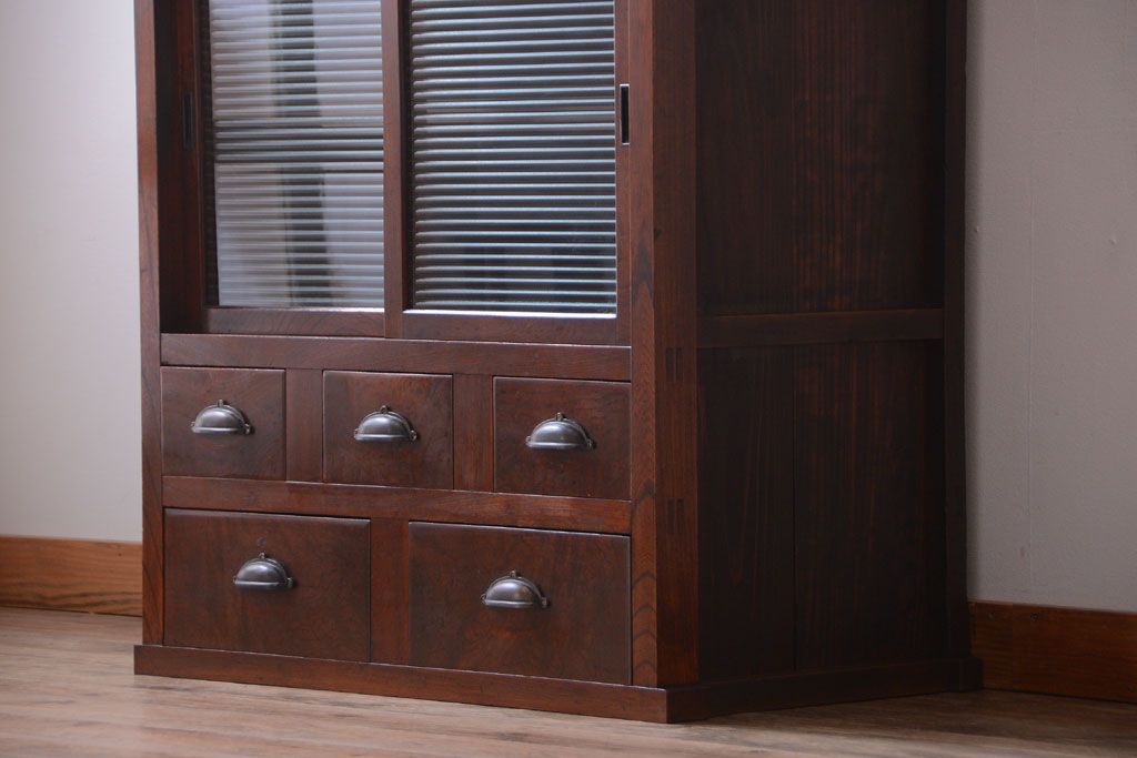 アンティーク家具　古民具・骨董　前面欅材!モールガラス入り引き戸収納棚