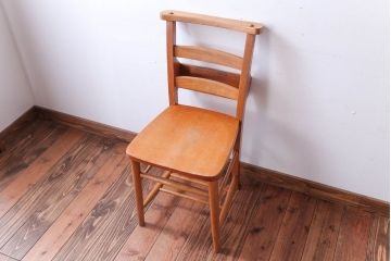 アンティーク家具　イギリスアンティーク　ビーチ材のチャーチチェア(チャペルチェア)(1)