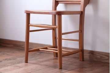 アンティーク家具　イギリスアンティーク　ビーチ材のチャーチチェア(チャペルチェア)(1)