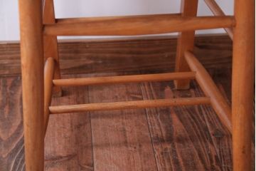 アンティーク家具　イギリスアンティーク　ビーチ材のチャーチチェア(チャペルチェア)(1)