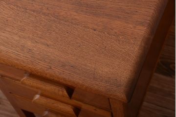 アンティーク家具　イギリスアンティーク　上品なナラ材の片袖机(デスク)