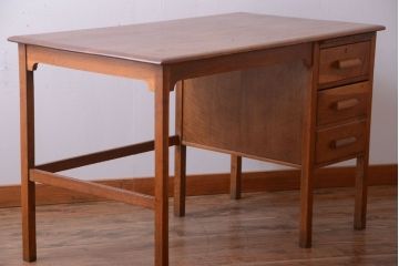 アンティーク家具　イギリスアンティーク　上品なナラ材の片袖机(デスク)
