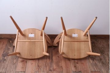 中古　柏木工　オーク材のクラウンチェア2脚セット(ウィンザーチェア、ウインザーチェア)