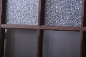 和製アンティーク　古い木の背が低いガラス引き戸2枚セット(窓)