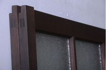 和製アンティーク　古い木の背が低いガラス引き戸2枚セット(窓)
