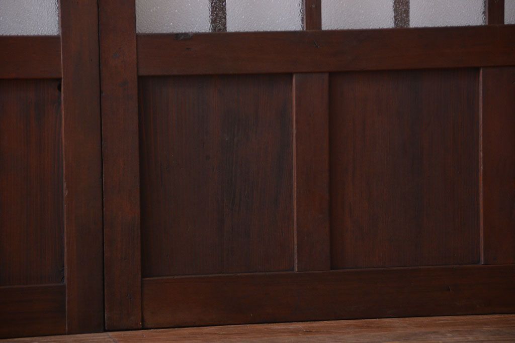 和製アンティーク　古い木の背が低いガラス引き戸2枚セット(窓)