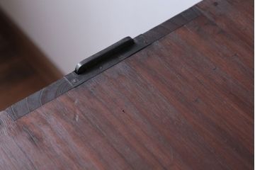 アンティーク家具　和製アンティーク　古い木製の鉄脚ローボード
