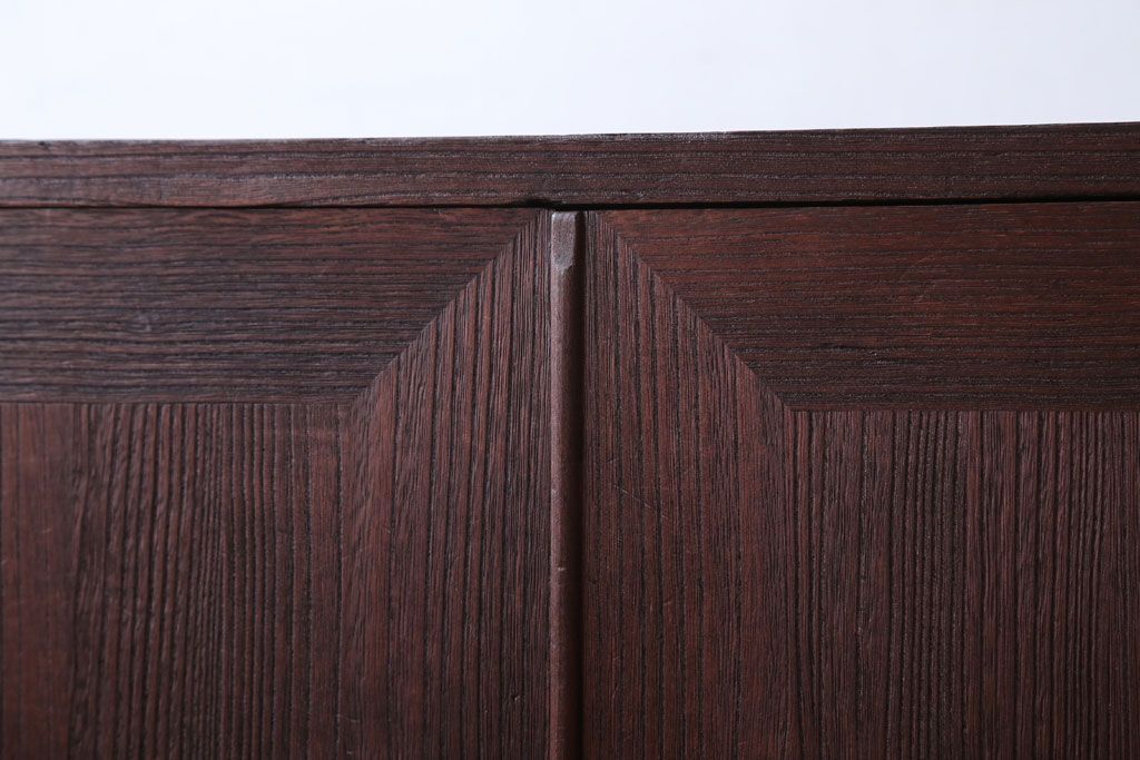 アンティーク家具　和製アンティーク　古い木製の鉄脚ローボード