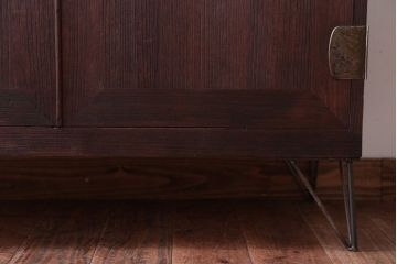 アンティーク家具　和製アンティーク　古い木製の鉄脚ローボード