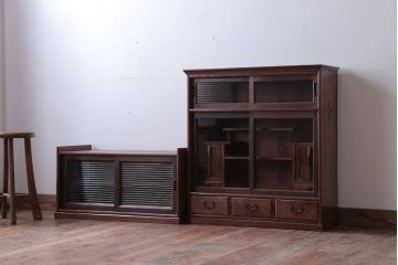 アンティーク家具　和製アンティーク　欅材と黒柿材!小振りな重ね茶箪笥