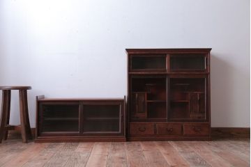 アンティーク家具　和製アンティーク　欅材と黒柿材!小振りな重ね茶箪笥