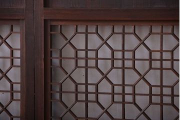 古民具・骨董　和のムード溢れる美しいアンティーク組子帯戸4枚セット