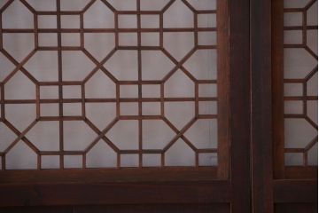 古民具・骨董　和のムード溢れる美しいアンティーク組子帯戸4枚セット