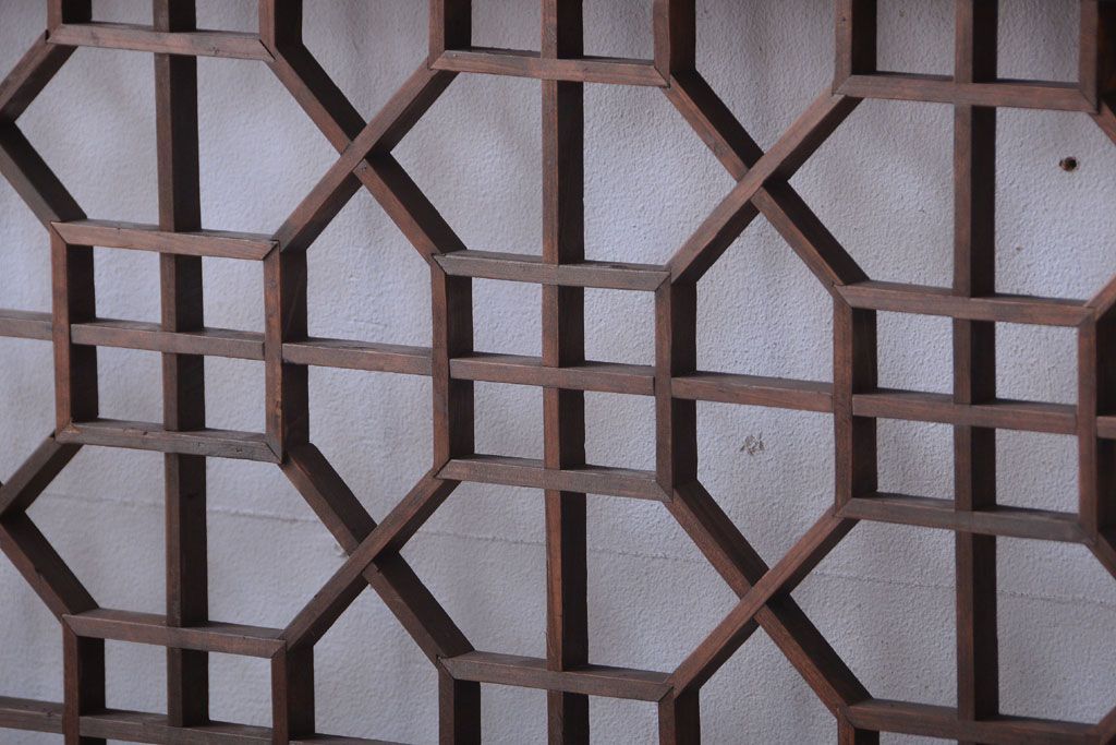 古民具・骨董　和のムード溢れる美しいアンティーク組子帯戸4枚セット