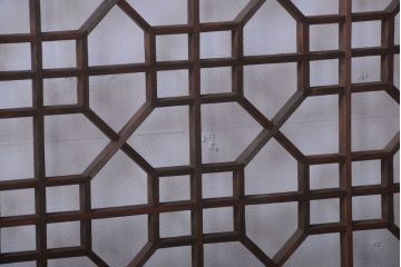 古民具・骨董　和のムード溢れる美しいアンティーク組子帯戸4枚セット