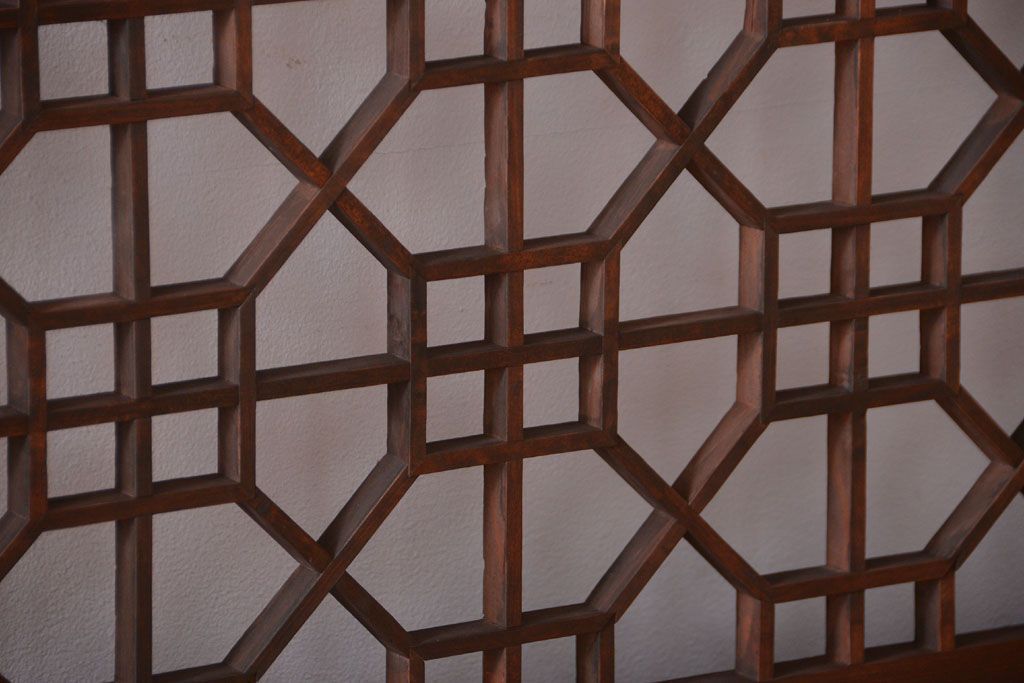 古民具・骨董　和のムード溢れる美しいアンティーク組子帯戸2枚セット