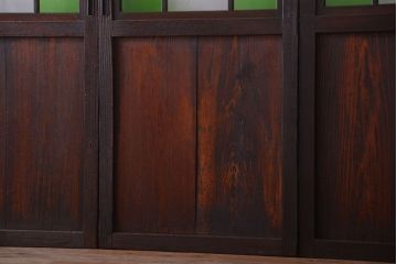 古民具・骨董　古い木が味わい深いガラス帯戸