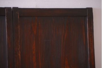 古民具・骨董　古い木が味わい深いガラス帯戸