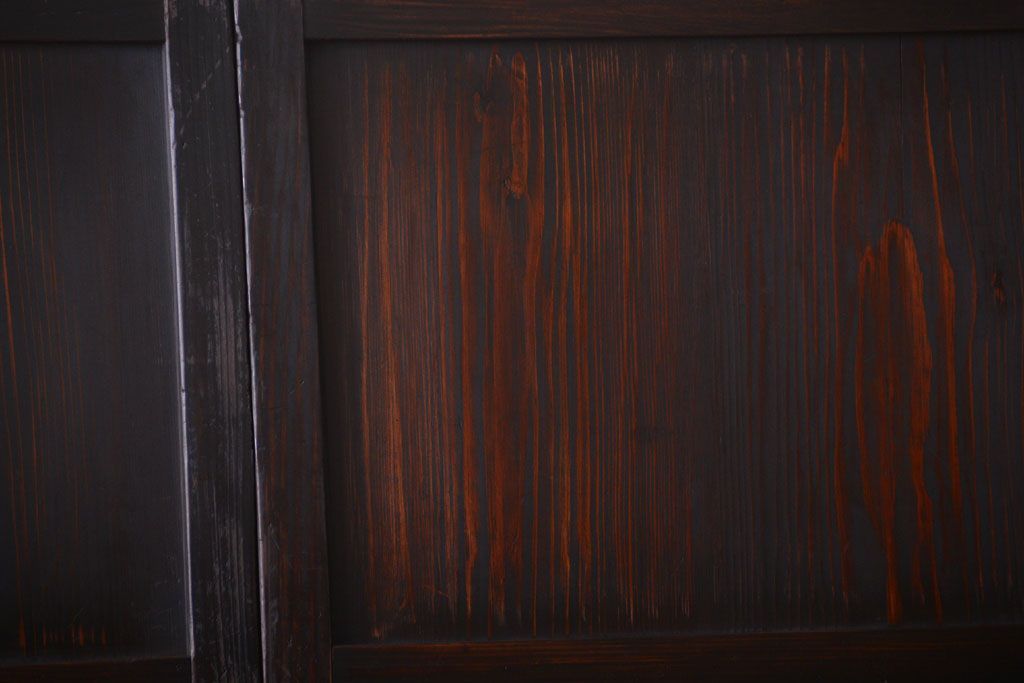 古民具・骨董　古い木が味わい深いガラス帯戸