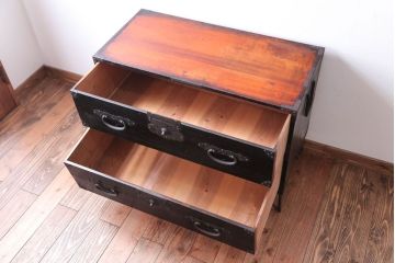 アンティーク家具　アンティーク　鉄脚付き!重厚な金具の時代箪笥ローボード(2)