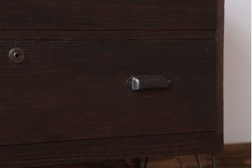 アンティーク家具　和製アンティーク　鉄脚付き!古い衣装箪笥ローボード