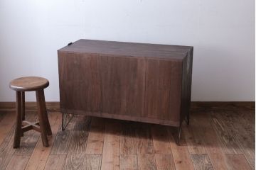 アンティーク家具　和製アンティーク　鉄脚付き!古い衣装箪笥ローボード